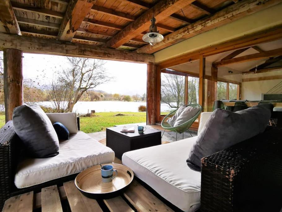 Cottage Les Pyrenees Au Bord De L'Eau Barbazan Exterior photo